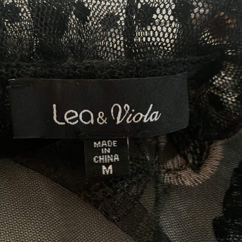 Lea & Viola black embroidered floral blouse - Picture 6 of 6
